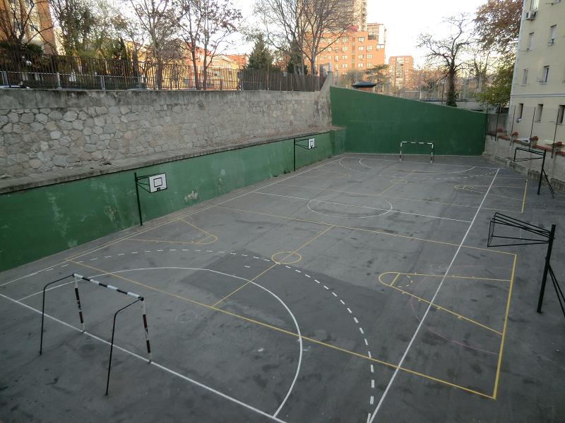 Patios y huerto escolar - CEIP Ermita del Santo